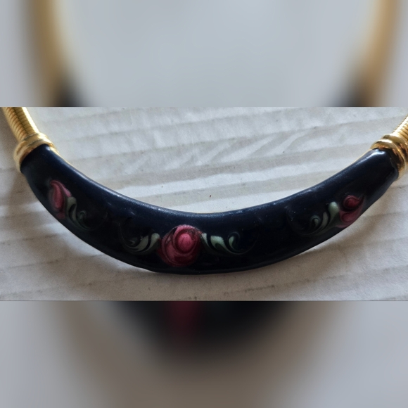 Gold Tone Enameled Snake Chain 17" Collar Necklace - Picture 7 of 9